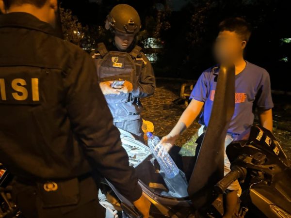 Polres Jepara melakukan pembubaran para pemuda yang asyik pesta miras pada Sabtu (22/3/2025)