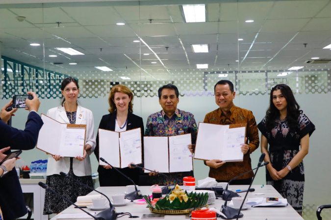 Penandatanganan MoU antara Kabupaten Kudus dan Swedfund terkait peningkatan kualitas infrastruktur sanitasi di Kabupaten Kudus