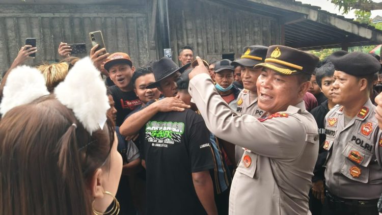 Upaya penertiban sound horeg yang dilaksanakan saat karnaval oleh aparat Polresta Pati, Minggu (1/6/2025) (foto: humas.polri.go.id)