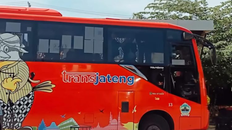 Bus Trans Jateng (foto: Zonanews.id)