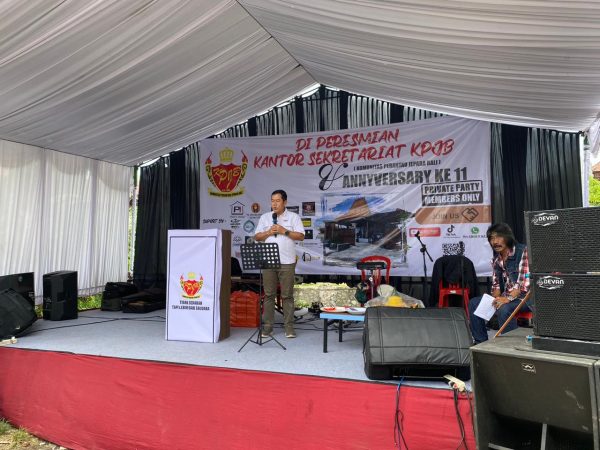 Ketua DPRD Kabupaten Jepara, Agus Sutisna, menghadiri peresmian Kantor Sekretariat Keluarga Perantau Jepara Bali (KPJB) di kawasan Bulu Indah, Denpasar, Bali, Minggu (21/12/2025)